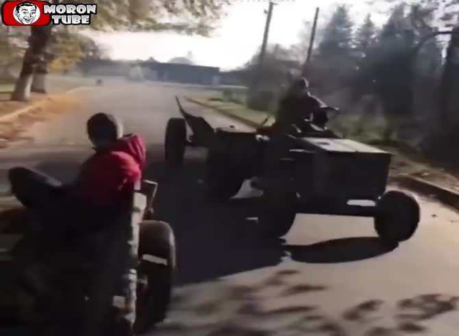 Video :Ukraine seizes control of Kherson, and further Russian troops show up